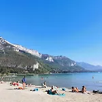 à 1 Minute Du